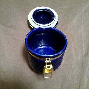 🗻🎇STONEWARE STORAGE CANISTER🏯